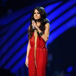 Selena Gomez de rojo durante los MTV EMA 2011