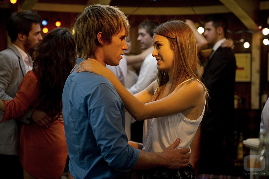 Ainhoa y Palomares bailan en 'El barco'