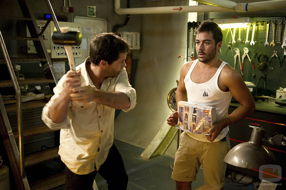 Gamboa tortura a Ramiro en 'El Barco'