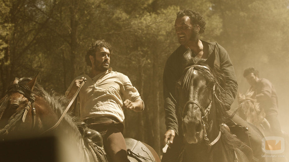 César participará en una carrera de caballos en 'Tierra de lobos'