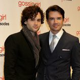 Dan y Rufus Humphrey, en la celebración del capítulo 100 de la serie