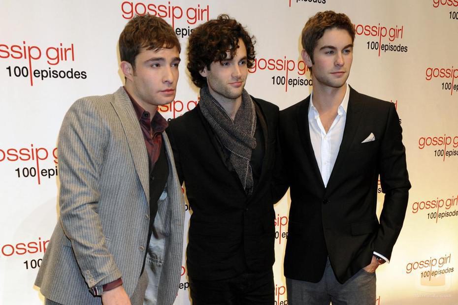 Los tres protagonistas masculinos de 'Gossip Girl' acudieron al evento