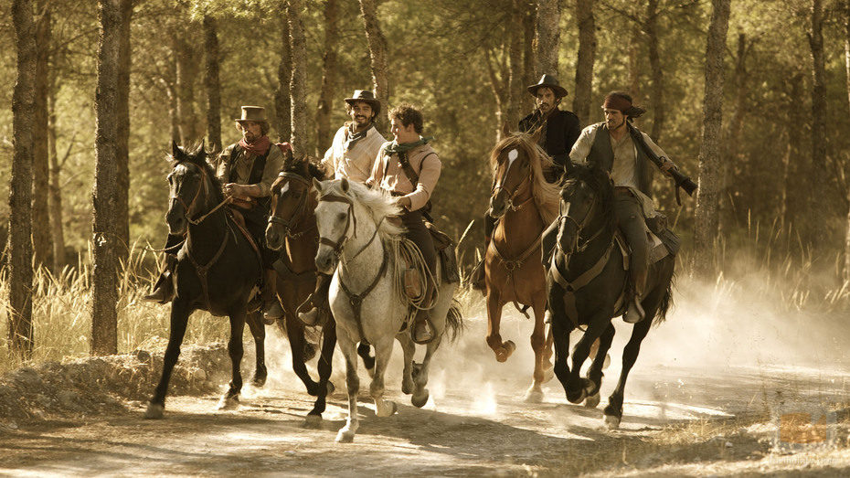 Los hermanos Bravo salen a montar a caballo en 'Tierra de lobos'