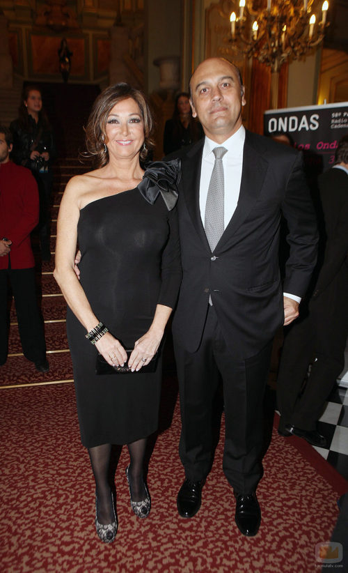 Ana Rosa Quintana y Juan Muñoz en la gala de los Ondas 2011