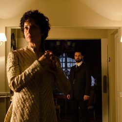 Doña Teresa y Diego, personajes de 'Gran Hotel'