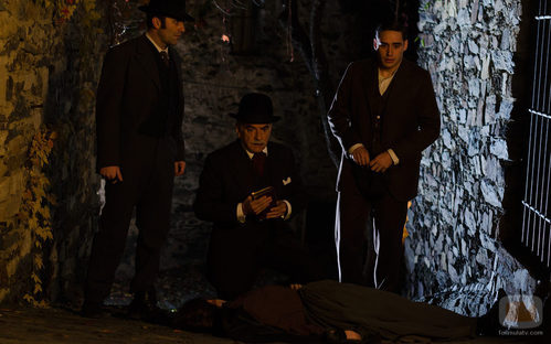 Ayala investiga junto a Andrés en 'Gran Hotel'