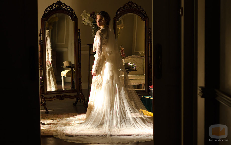 Alicia vestida de novia en 'Gran Hotel'