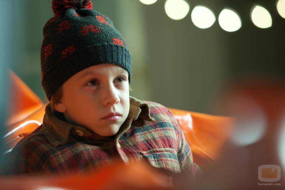 Lucas ayuda Marco en la búsqueda de su madre