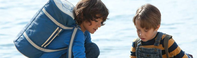 La pareja de niños en 'Marco' buscan a Ana