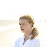 Emily VanCamp es Amanda Clarke en 'Revenge'