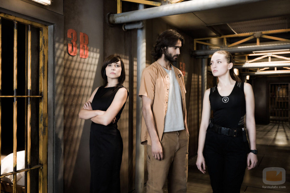 Marian Álvarez, Aitor Luna y María Valverde en 'La fuga'