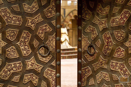 La puerta más grande del decorado de 'Toledo'