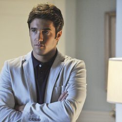 Joshua Bowman en 'Revenge'