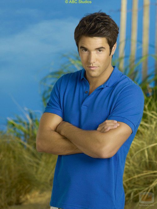 Joshua Bowman en la serie 'revenge'