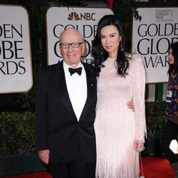 Rupert Murdoch y Wendi Deng en los Globos de Oro 2012