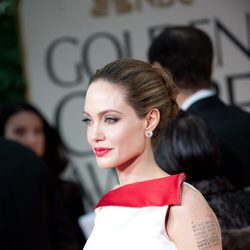 Angelina Jolie en los Globos de Oro 2012