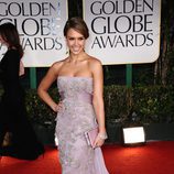 Jessica Alba en la alfombra roja de los Globos de Oro 2012