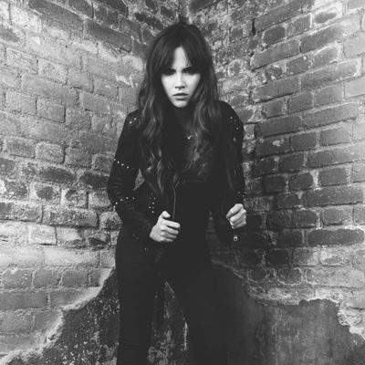 Lucia Ramos, rockera en Overlay Magazine