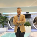 Jordi González sobre la piscina de la casa de 'Gran Hermano 12+1'