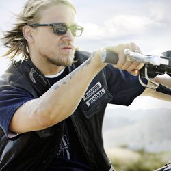 Charlie Hunnam es Jax Teller