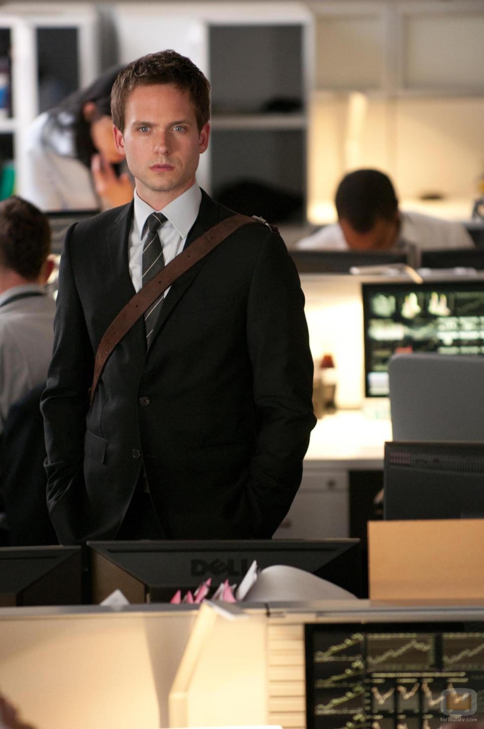Patrick J. Adams es Mike Ross en 'Suits: La clave del éxito