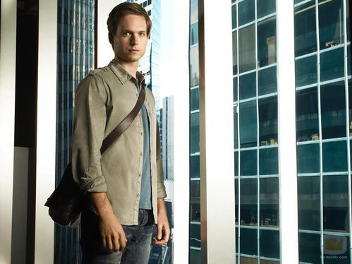 Patrick J. Adams en la serie 'Suits: La clave del éxito