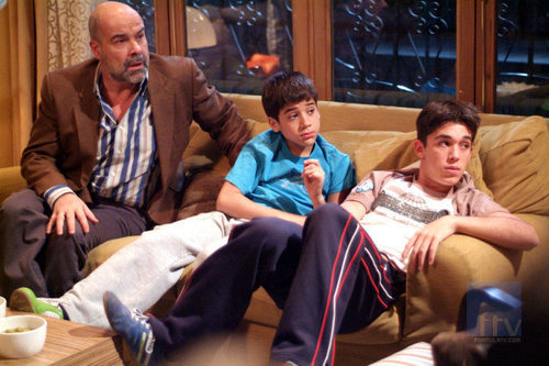 Charol de leopardo, capítulo de 'Los Serrano'