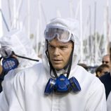 Michael C. Hall, Dexter, vestido de forense de Miami