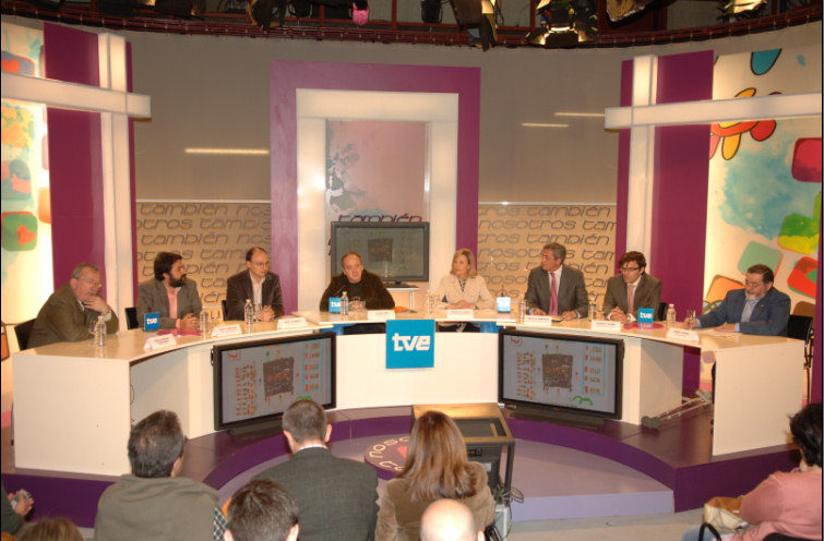 Rueda de prensa en la presentación de 'Nosotros también'