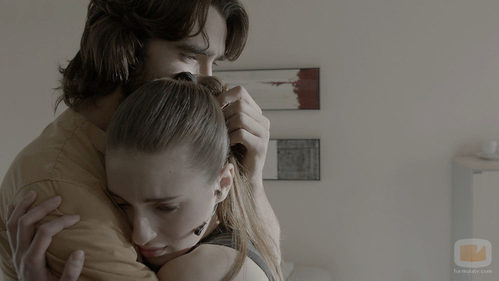 María Valverde y Aítor Luna en "El punto débil"