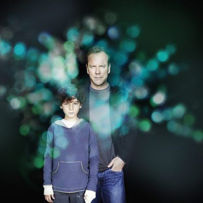 Kiefer Sutherland y David Mazouz