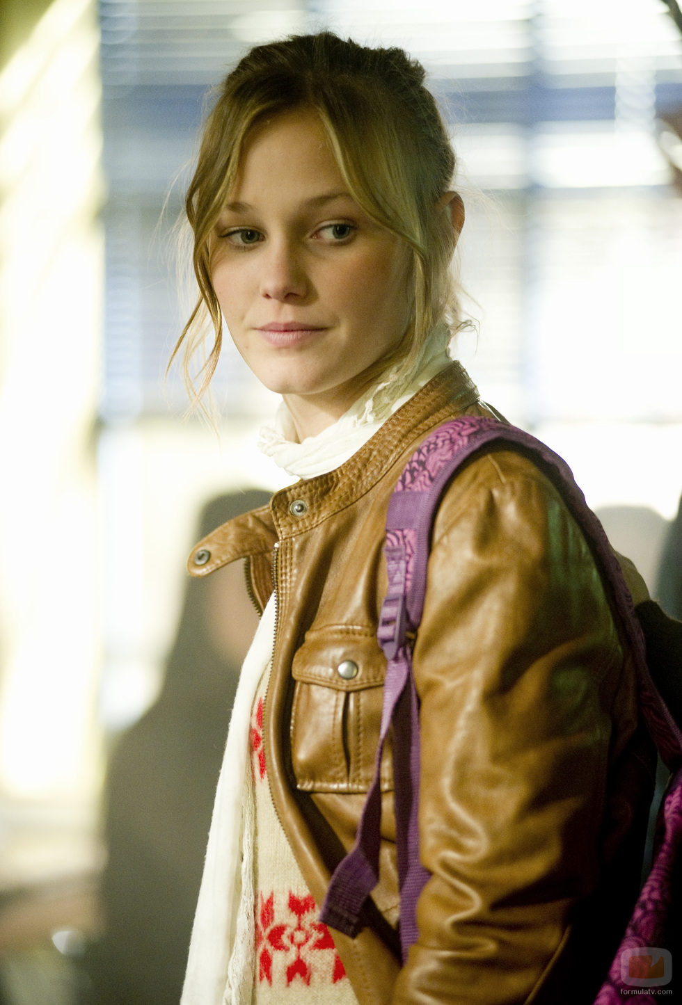 Leire con el pelo recogido en el primer capítulo de 'Luna'