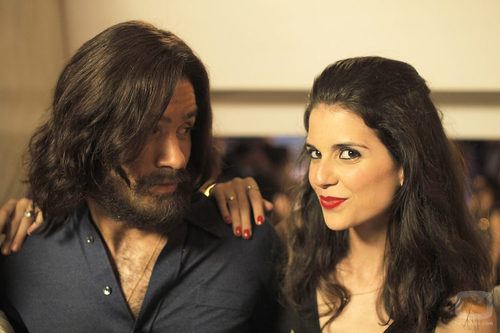 Carmina Ordoñez apoyada en Antonio Arribas 