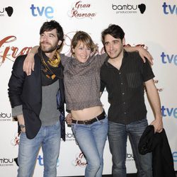 Alfonso Bassave, Marta Larralde y Llorenç González en la premiere de 'Gran Reserva'