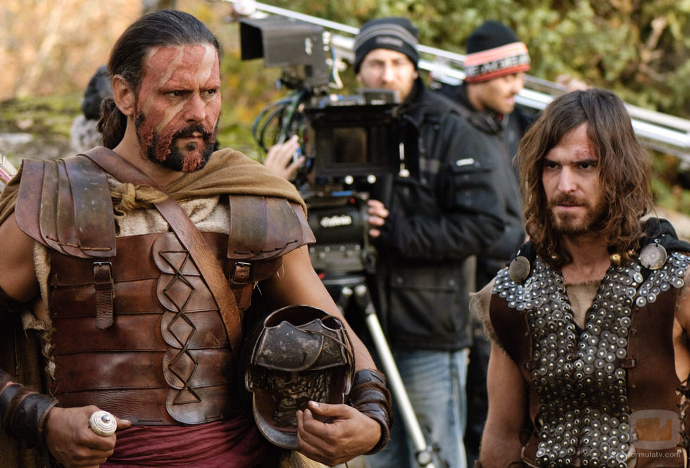 Roberto Enríquez y Alfonso Bassave ruedan la tercera temporada de 'Hispania'