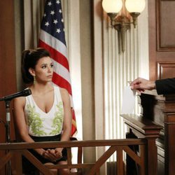 Trip Weston interroga a Gabrielle Solis en el juicio de Bree en 'Mujeres Desesperadas'