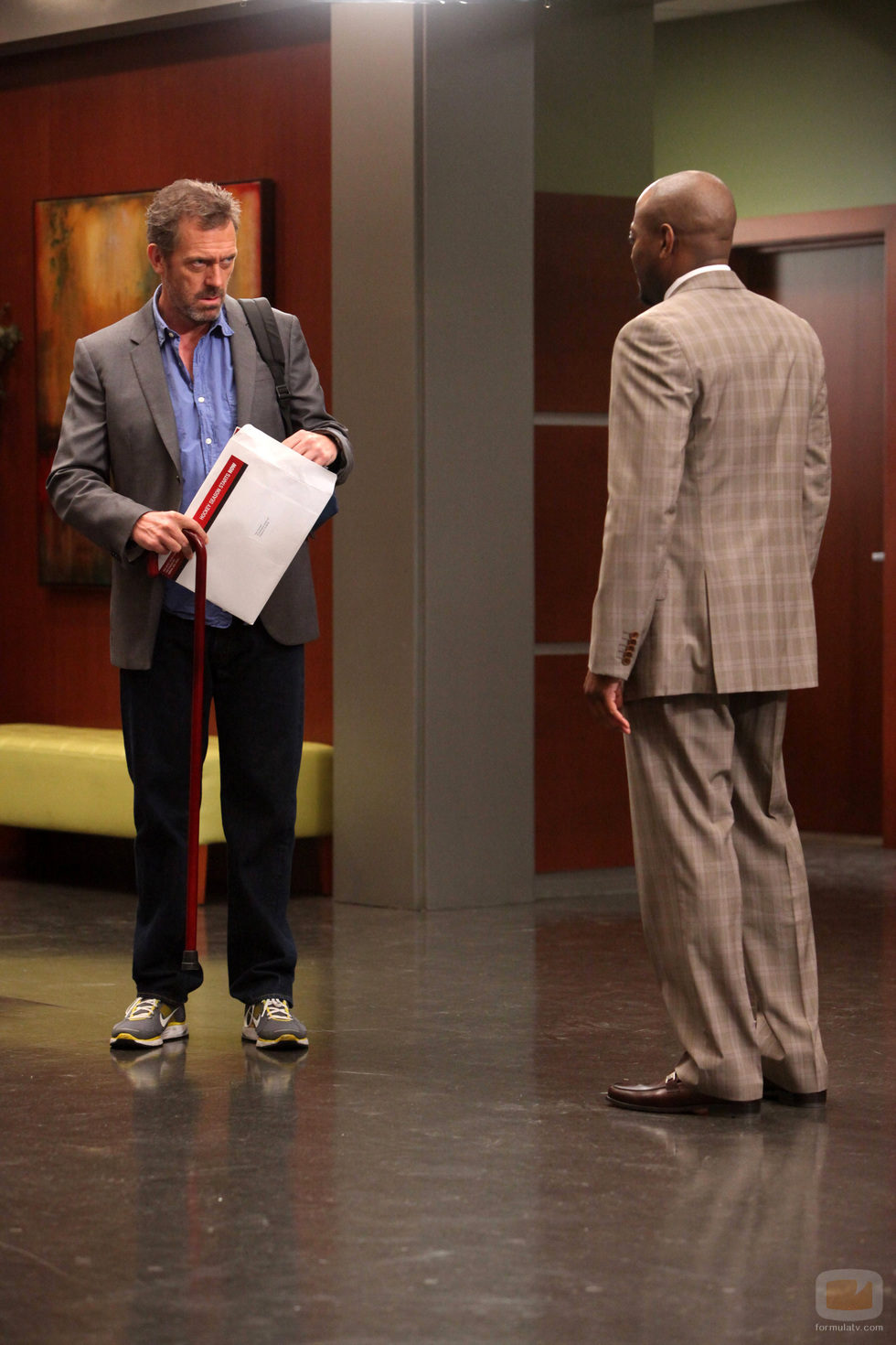 Hugh Laurie en una imagen del capítulo 8x21 de 'House'