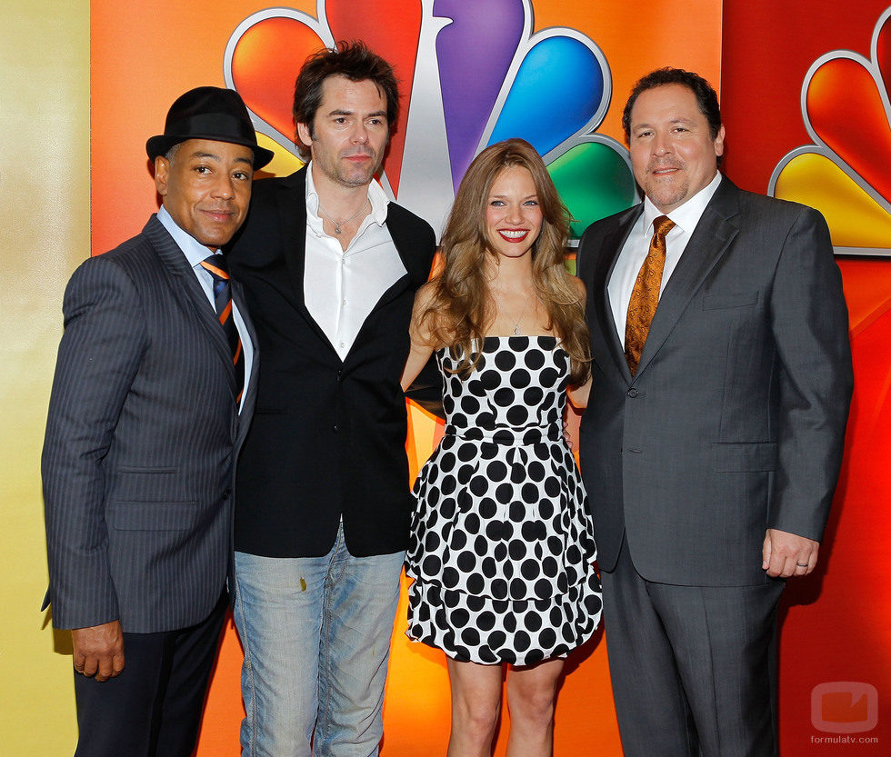 Giancarlo Esposito, Billy Burke, Tracy Spiridakos y Jon Favreau en los Upfronts 2012 de NBC