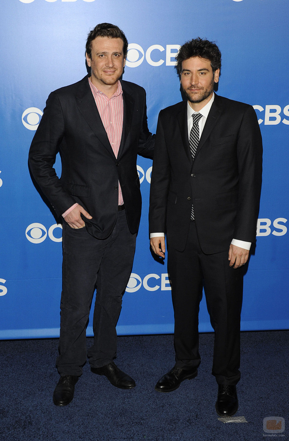Jason Segel y Josh Radnor de 'Cómo conocí a vuestra madre' en los Upfronts 2012 de CBS