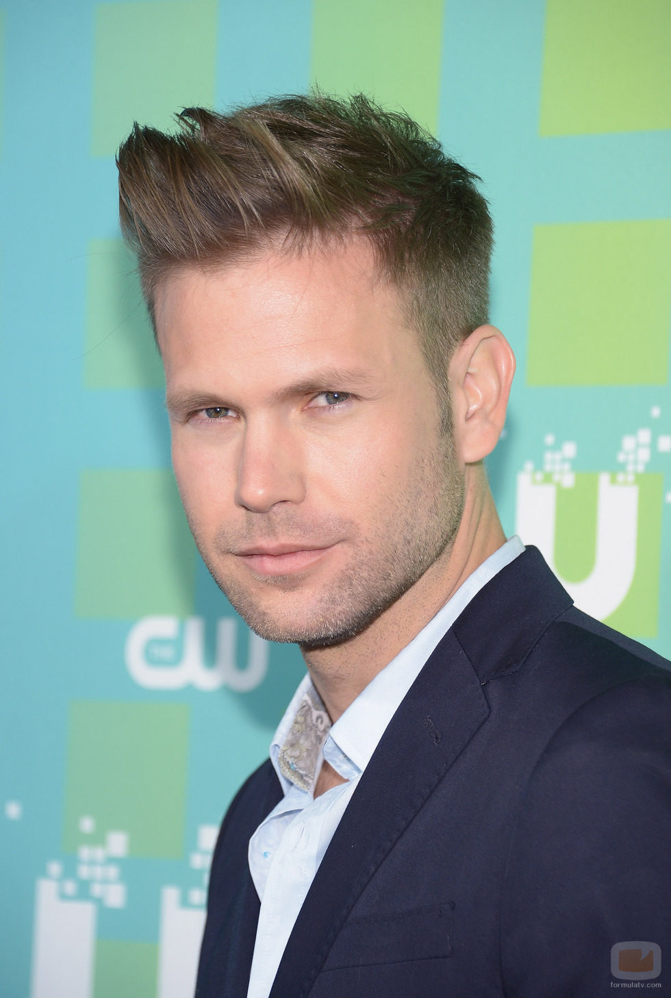 Matt Davis de 'Cult' en los Upfronts 2012 de The CW