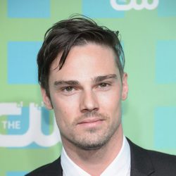 Jay Ryan de 'Beauty and the Beast' en los Upfronts 2012 de The CW