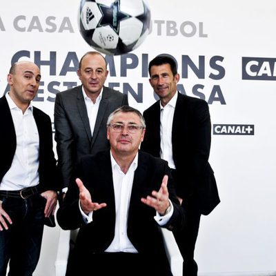 Robinson tira el balón de la Champions a la cámara