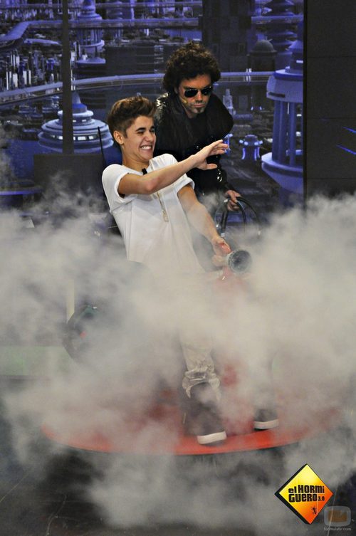 Justin Bieber se lo pasa en grande en 'El hormiguero'