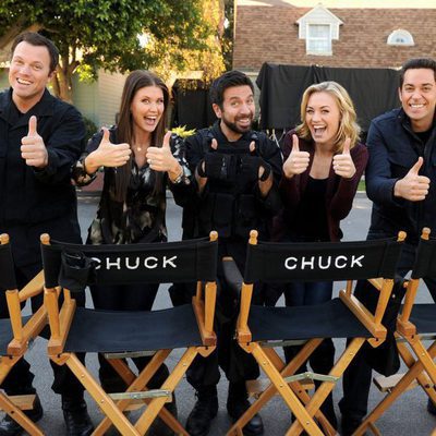 Adam Baldwin, Sarah Lancaster, Joshua Gomez, Yvonne Strahovski y Zachary Levi