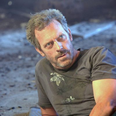 House tumbado en el suelo