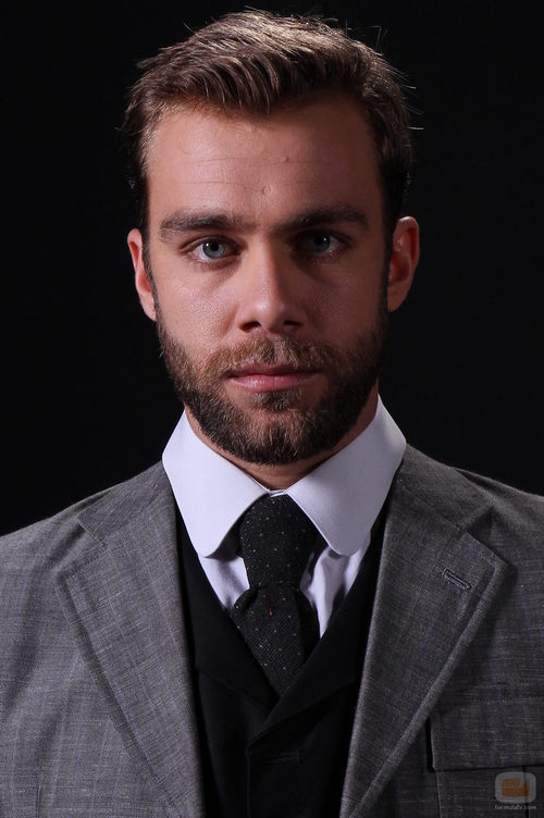 Carlos Serrano es Fernando Mesía