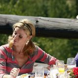 Claire Dunphy y Gloria Pritchett en la tercera temporada de 'Modern Family'