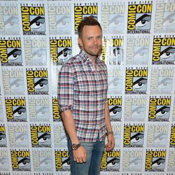 Joel McHale de 'Community' en la Comic-Con 2012