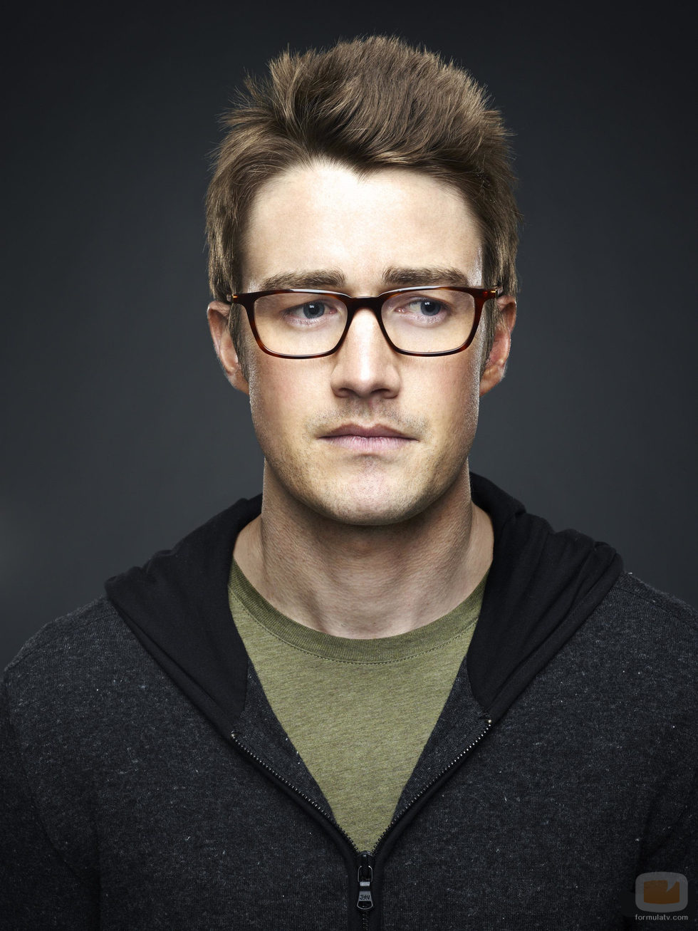 Robert Buckley en '666 Park Avenue' la nueva serie de ABC