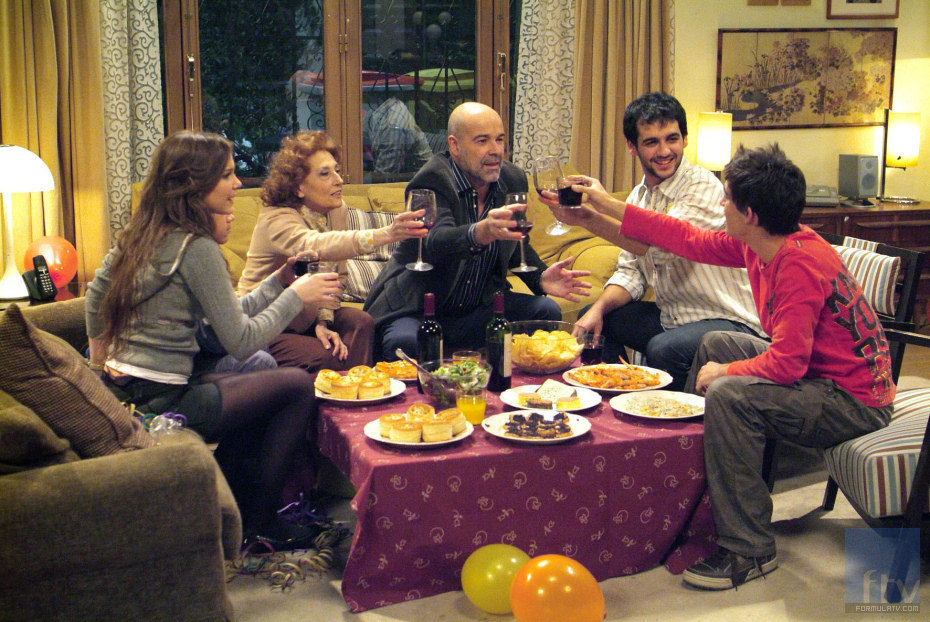 La familia Serrano en "Papá cumple 50 años"
